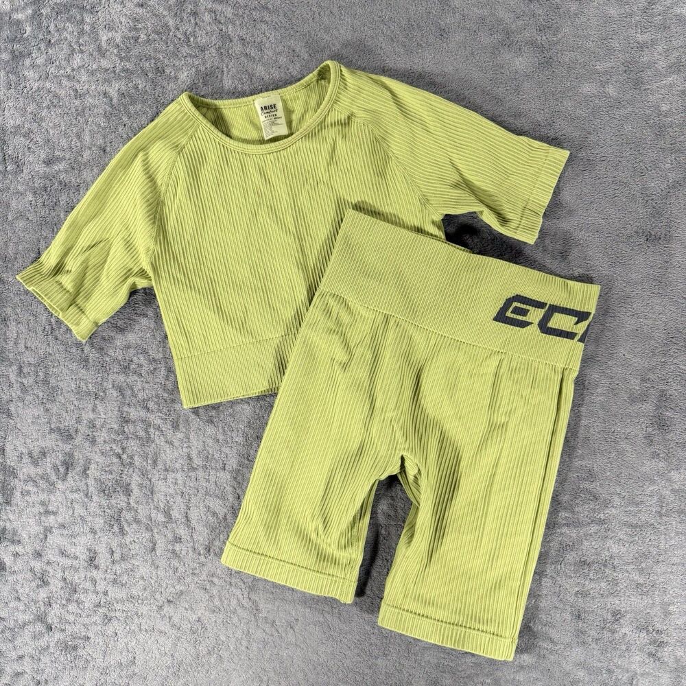 ECHT Arise Comfort Women’s Medium Green Ribbed Compression Set Top Biker Shorts